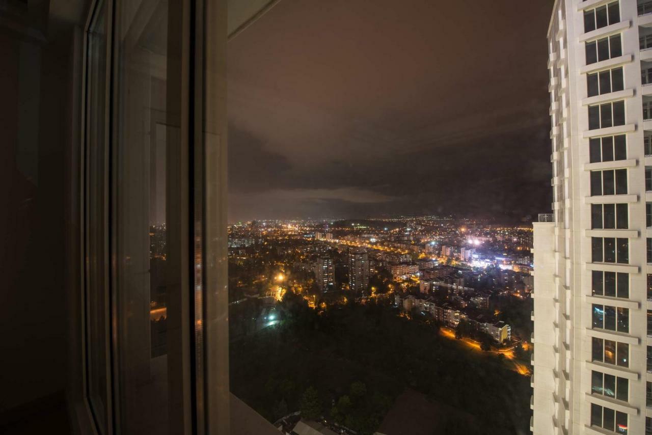 33Rd Floor Luxury Apartment Spa & Fitness Skopje Exteriör bild